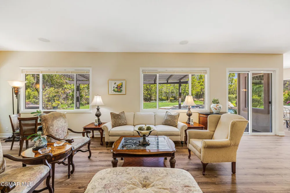 11275 Watson Drive Moorpark, CA 93021