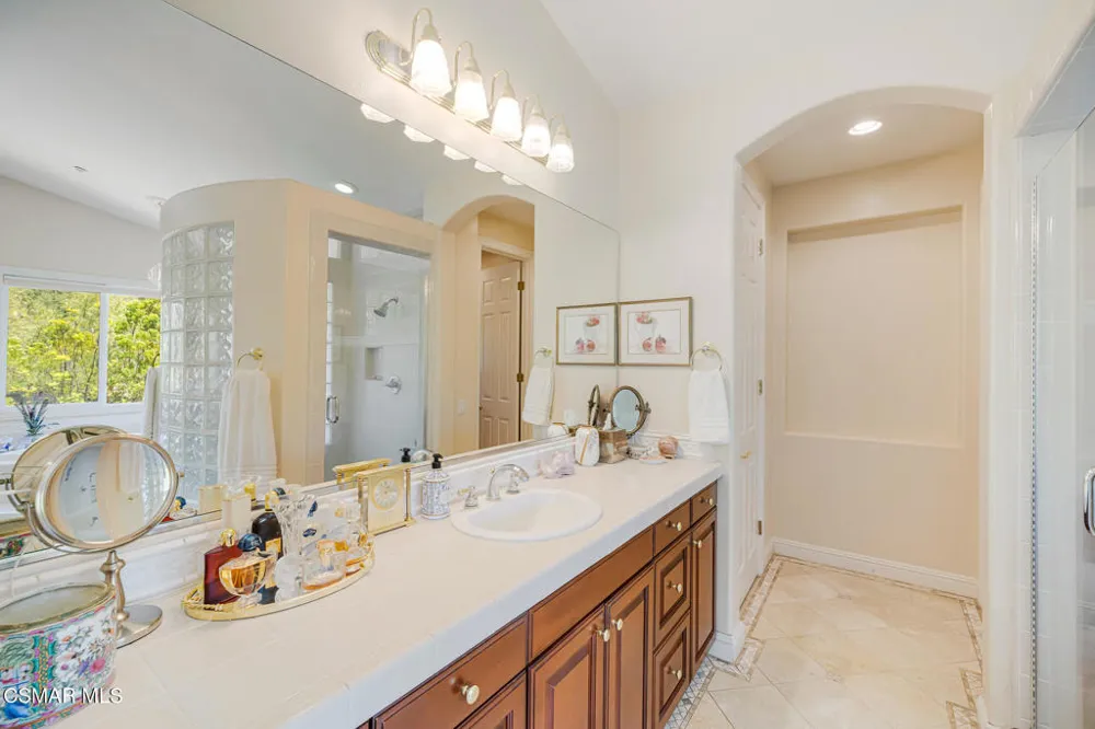 11275 Watson Drive Moorpark, CA 93021