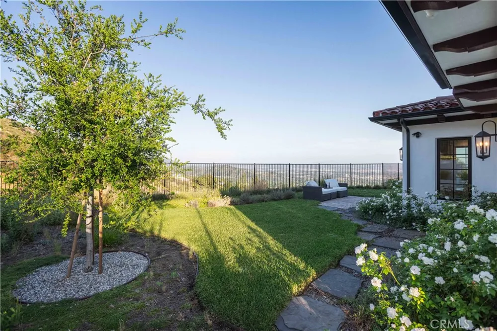 9 Nathaniel Sierra Madre, CA 91024
