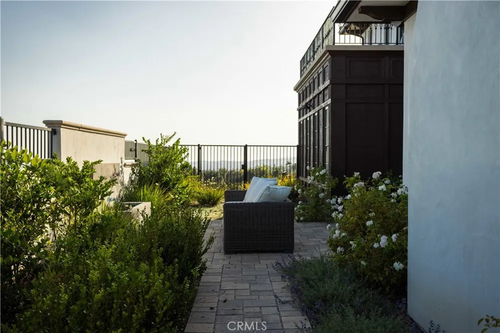 9 Nathaniel Sierra Madre, CA 91024
