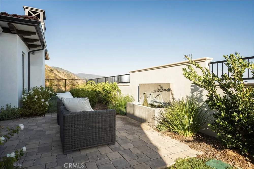 9 Nathaniel Sierra Madre, CA 91024
