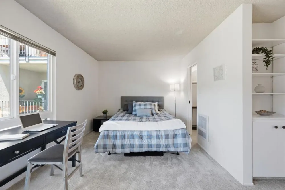 930 Peninsula Avenue #306 San Mateo, CA 94401