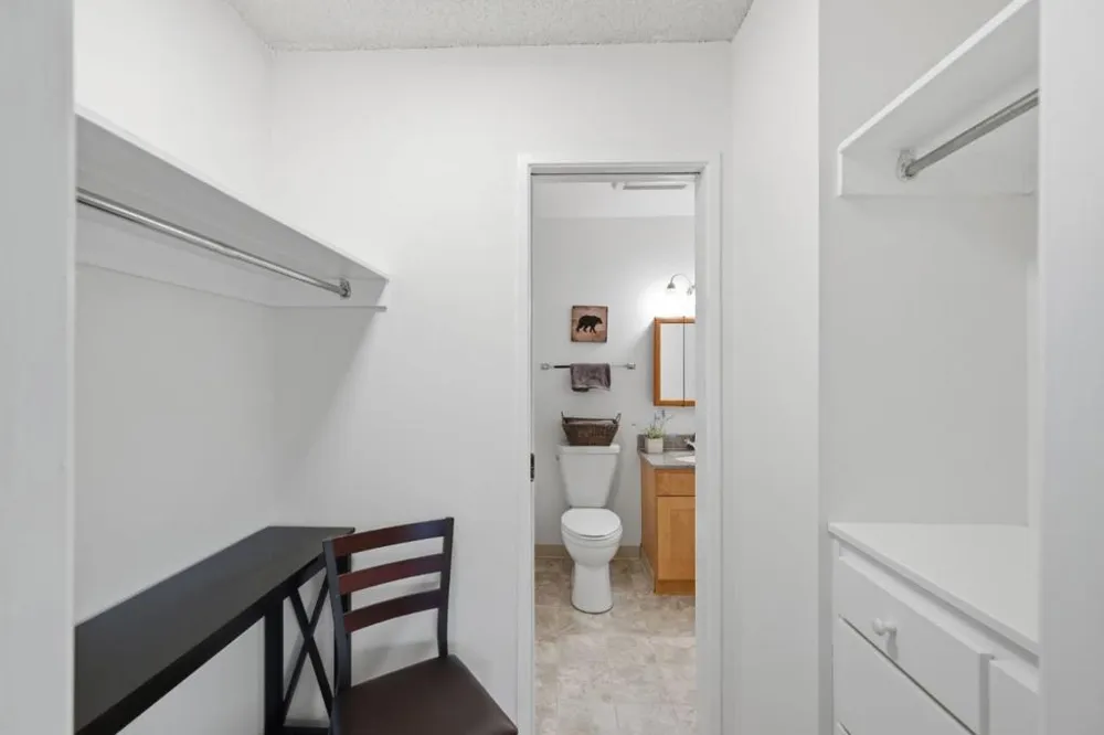 930 Peninsula Avenue #306 San Mateo, CA 94401