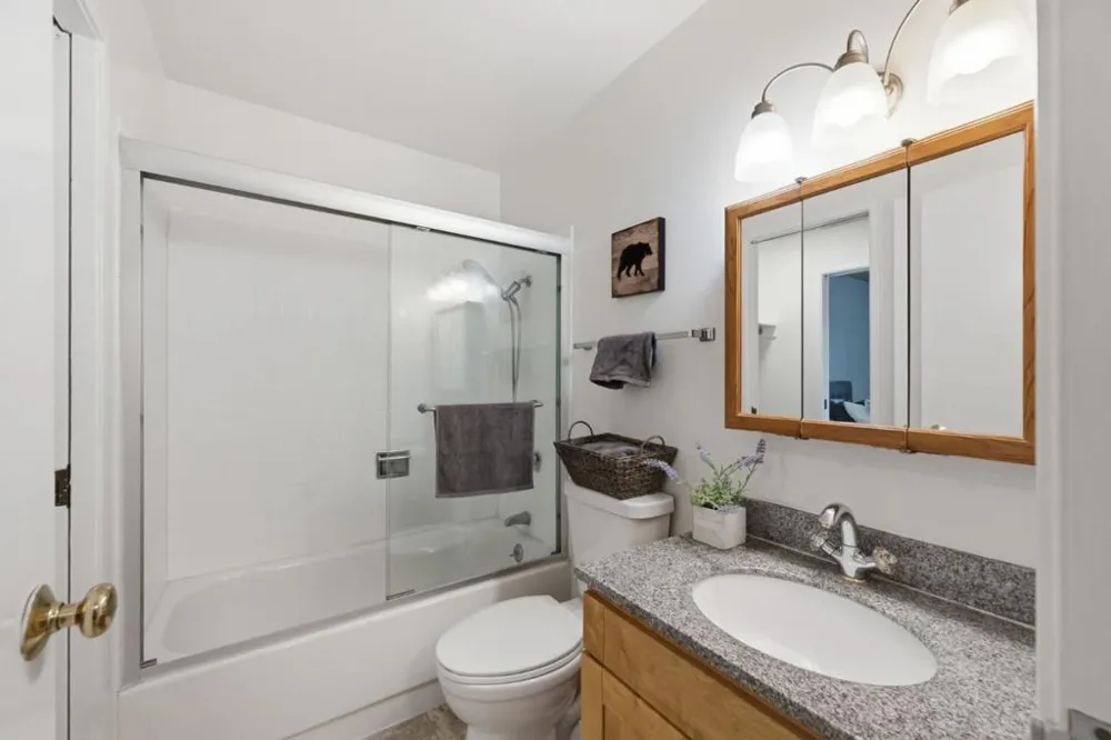 930 Peninsula Avenue #306 San Mateo, CA 94401
