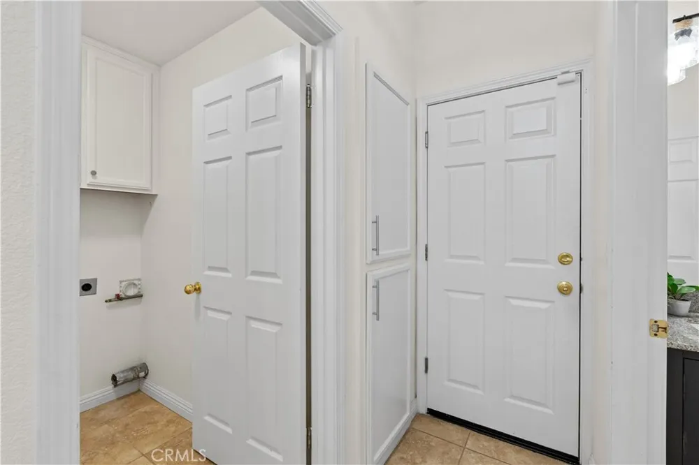 2716 Sequoia Lodi, CA 95242