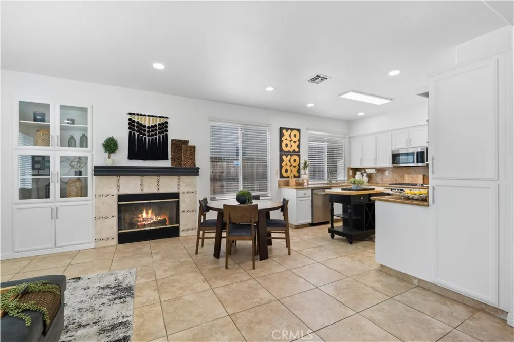 2716 Sequoia Lodi, CA 95242