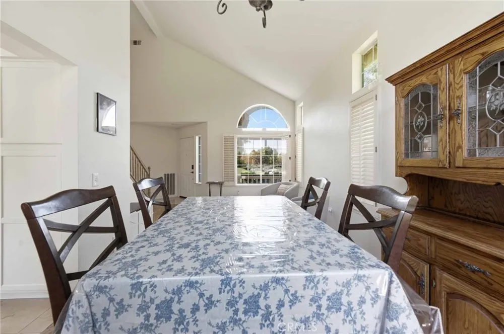 32179 Corte Llamas Temecula, CA 92592