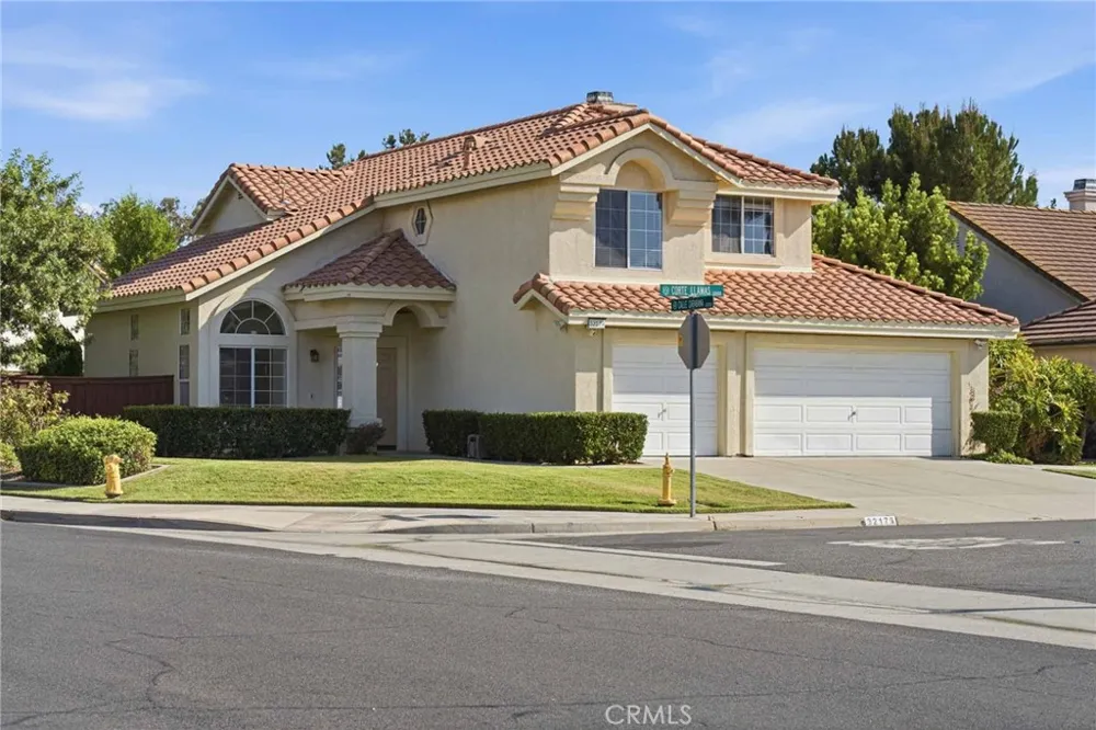 32179 Corte Llamas Temecula, CA 92592