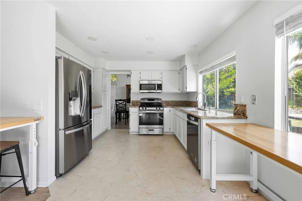 32179 Corte Llamas Temecula, CA 92592
