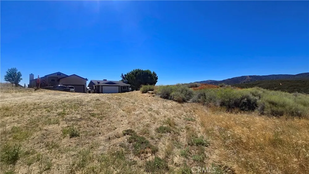 Cabin Dr vicinity Hardtree Dr Lake Elizabeth, CA 93532