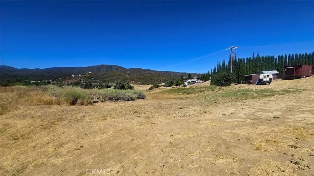 Cabin Dr vicinity Hardtree Dr Lake Elizabeth, CA 93532