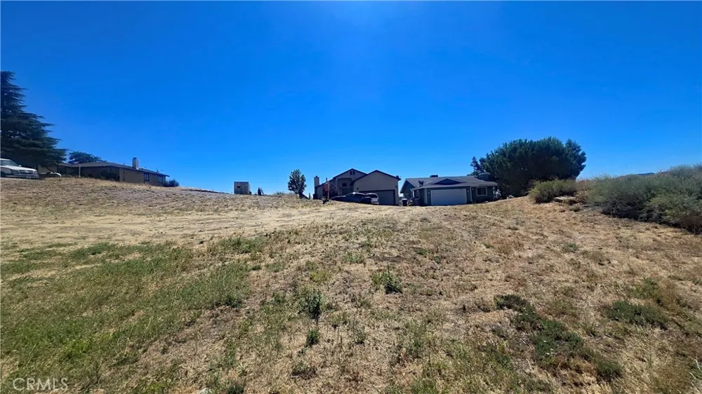 Cabin Dr vicinity Hardtree Dr Lake Elizabeth, CA 93532