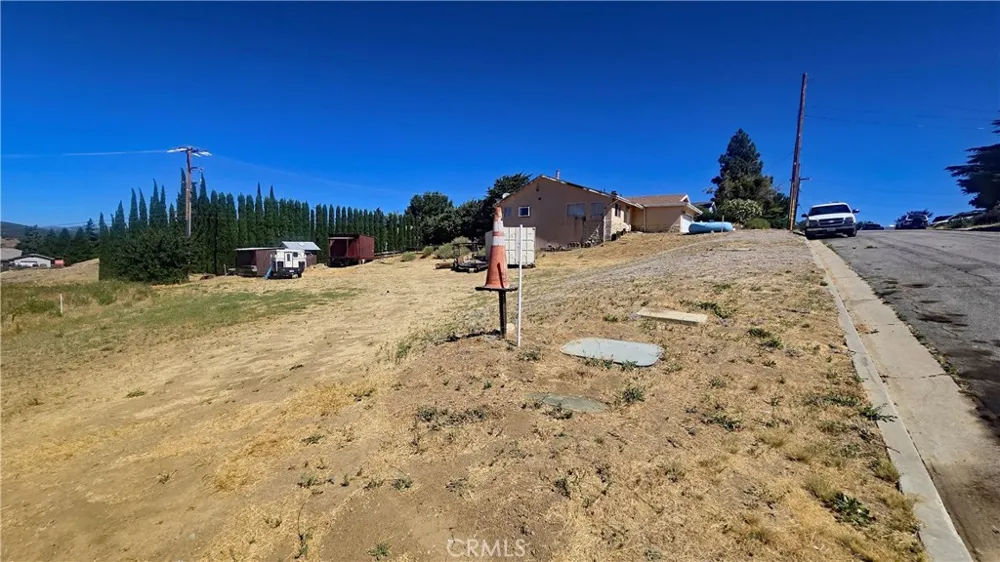 Cabin Dr vicinity Hardtree Dr Lake Elizabeth, CA 93532
