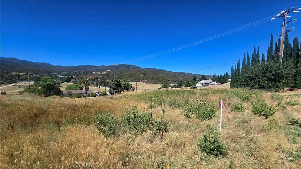 Cabin Dr vicinity Hardtree Dr Lake Elizabeth, CA 93532