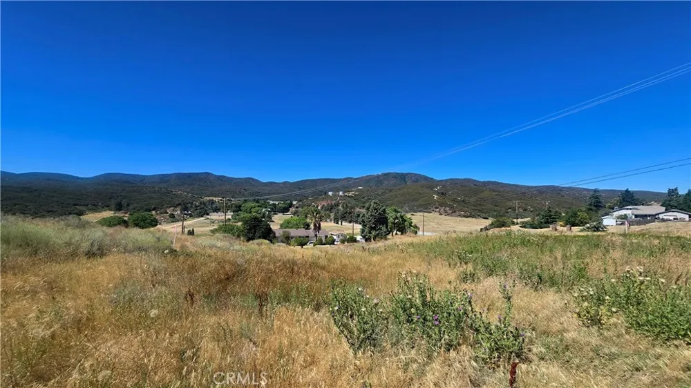 Cabin Dr vicinity Hardtree Dr Lake Elizabeth, CA 93532