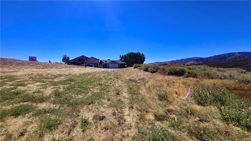 Cabin Dr vicinity Hardtree Dr Lake Elizabeth, CA 93532