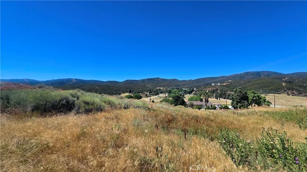 Cabin Dr vicinity Hardtree Dr Lake Elizabeth, CA 93532