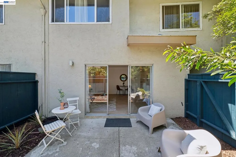 2029 Otis Dr #D Alameda, CA 94501