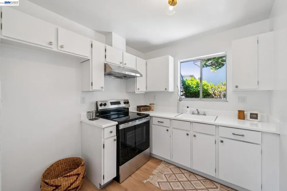 2029 Otis Dr #D Alameda, CA 94501