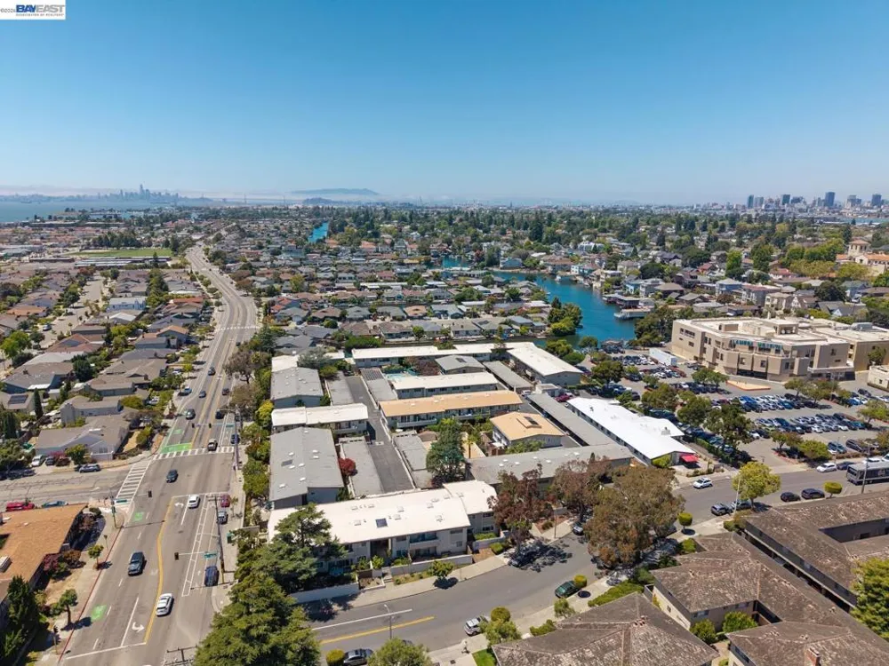 2029 Otis Dr #D Alameda, CA 94501