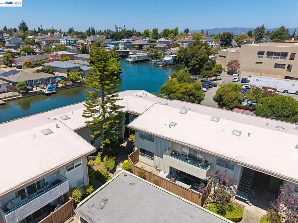 2029 Otis Dr #D Alameda, CA 94501