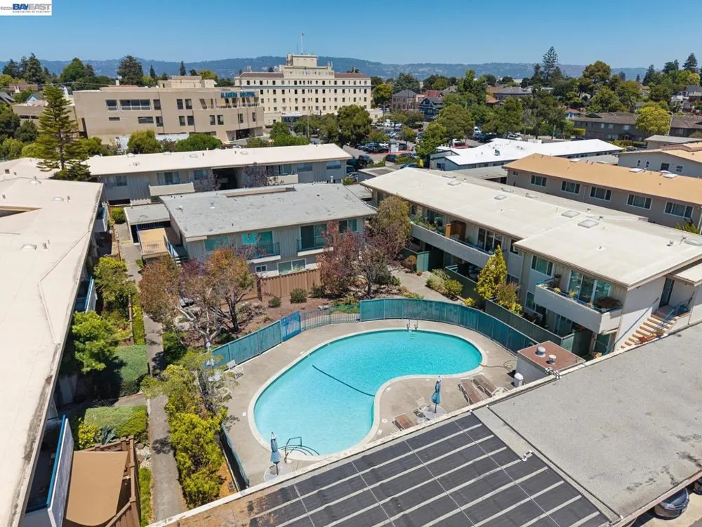 2029 Otis Dr #D Alameda, CA 94501