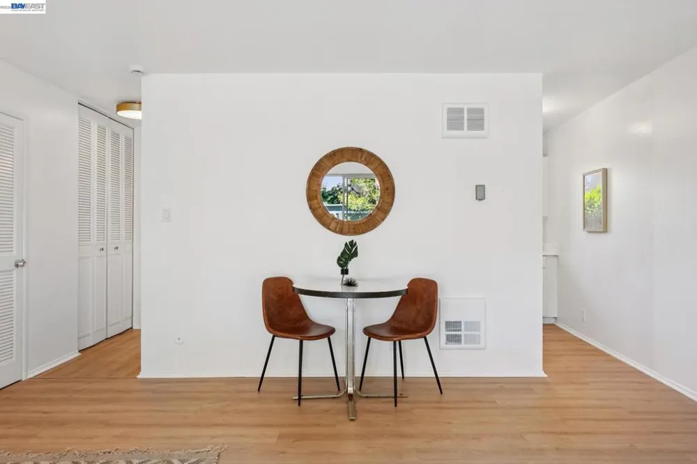 2029 Otis Dr #D Alameda, CA 94501