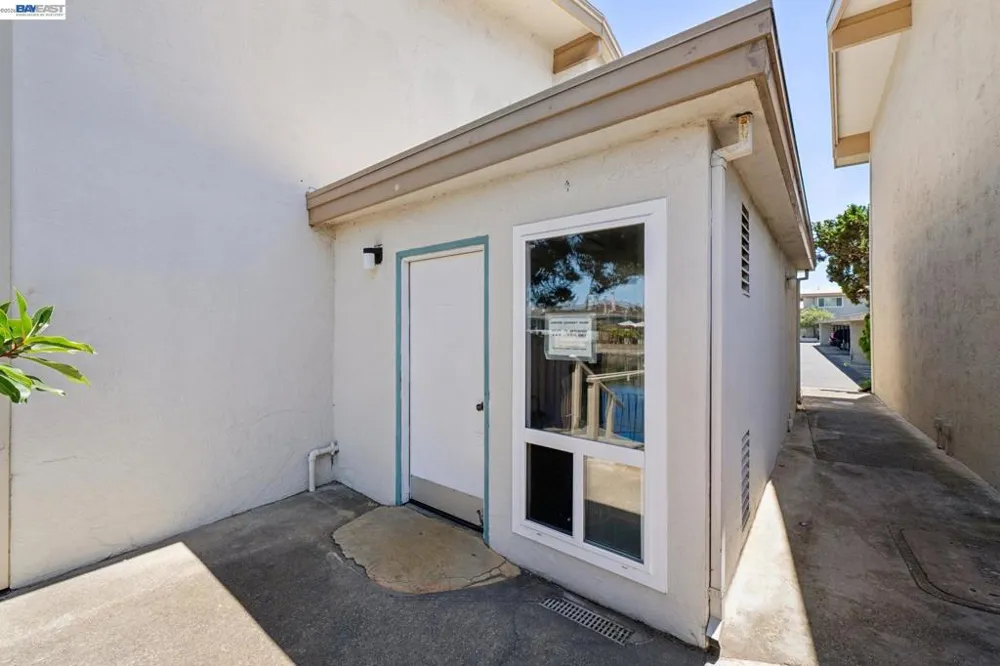 2029 Otis Dr #D Alameda, CA 94501