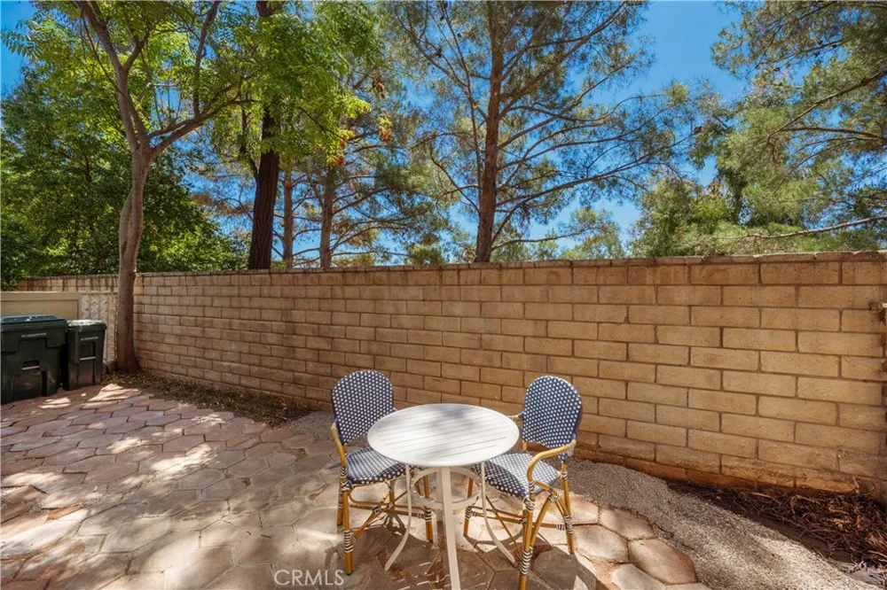 26939 Hillsborough Parkway #20 Valencia, CA 91354
