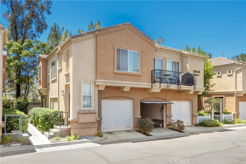 26939 Hillsborough Parkway #20 Valencia, CA 91354