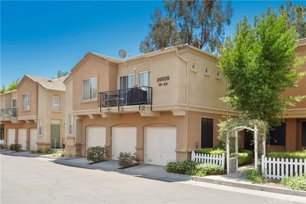 26939 Hillsborough Parkway #20 Valencia, CA 91354