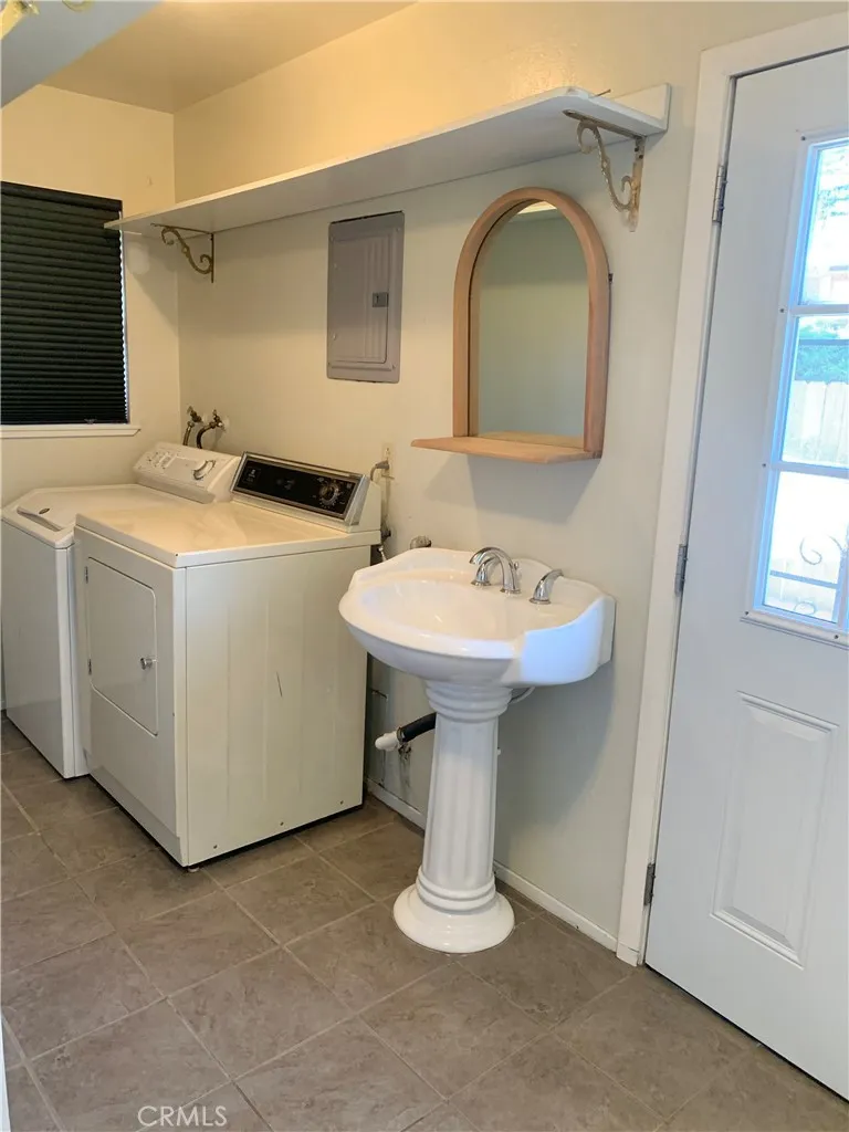 13649 Arrowhead Road Clearlake, CA 95422