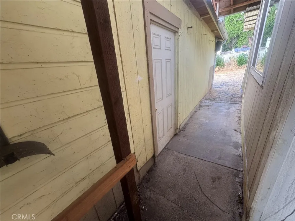 6844 Floyd Way Nice, CA 95464