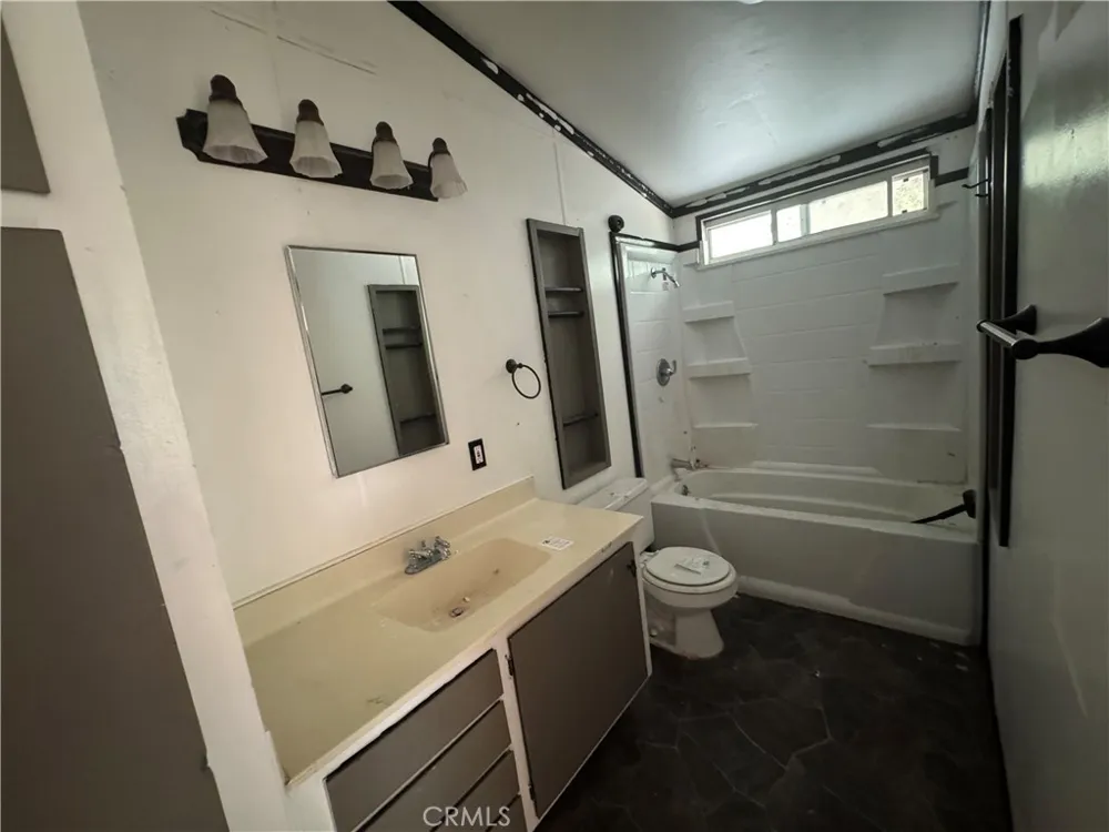 6844 Floyd Way Nice, CA 95464