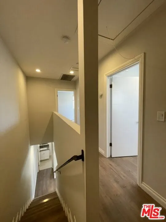 5733 Fulcher Avenue North Hollywood, CA 91601