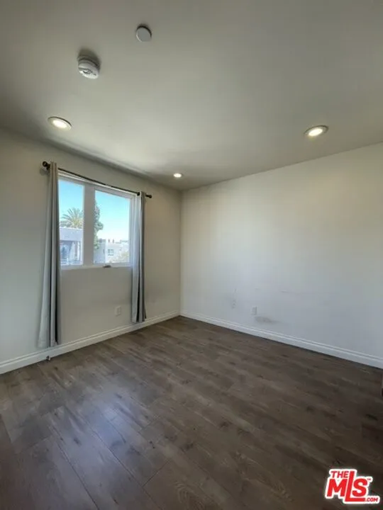 5733 Fulcher Avenue North Hollywood, CA 91601