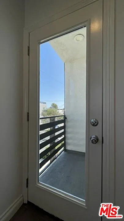 5733 Fulcher Avenue North Hollywood, CA 91601