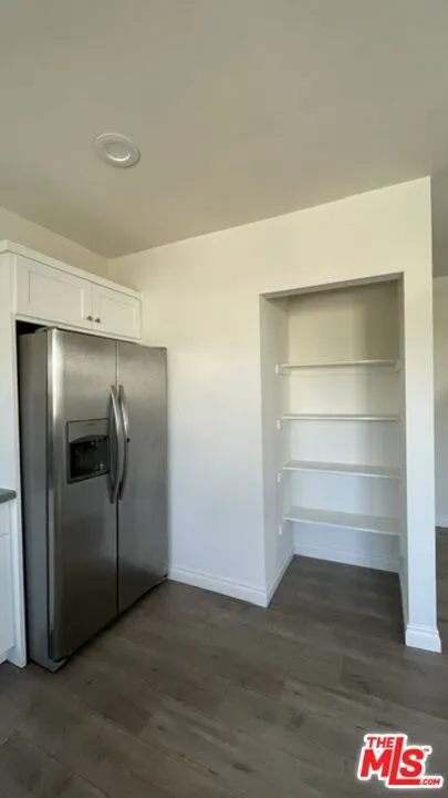 5733 Fulcher Avenue North Hollywood, CA 91601