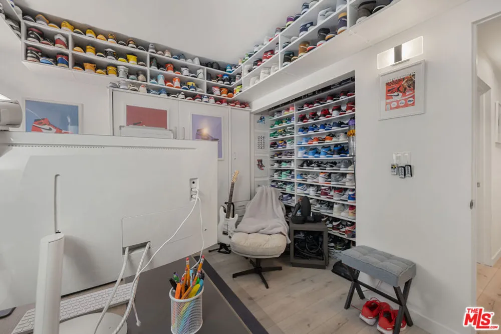 8601 W West Knoll Drive #5 West Hollywood, CA 90069
