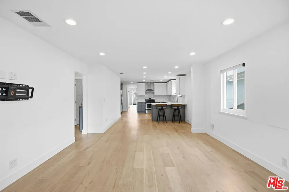 4221 W 166th Street Lawndale, CA 90260