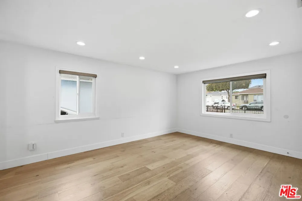 4221 W 166th Street Lawndale, CA 90260
