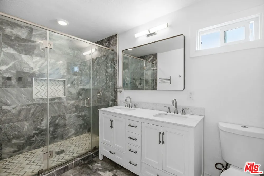 4221 W 166th Street Lawndale, CA 90260