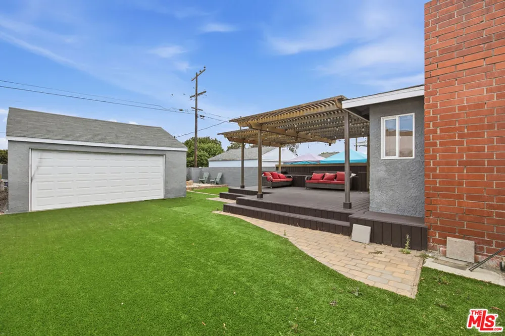 4221 W 166th Street Lawndale, CA 90260