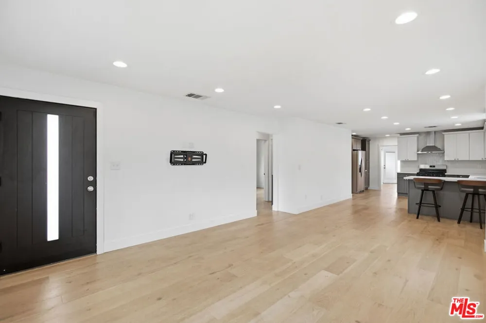 4221 W 166th Street Lawndale, CA 90260