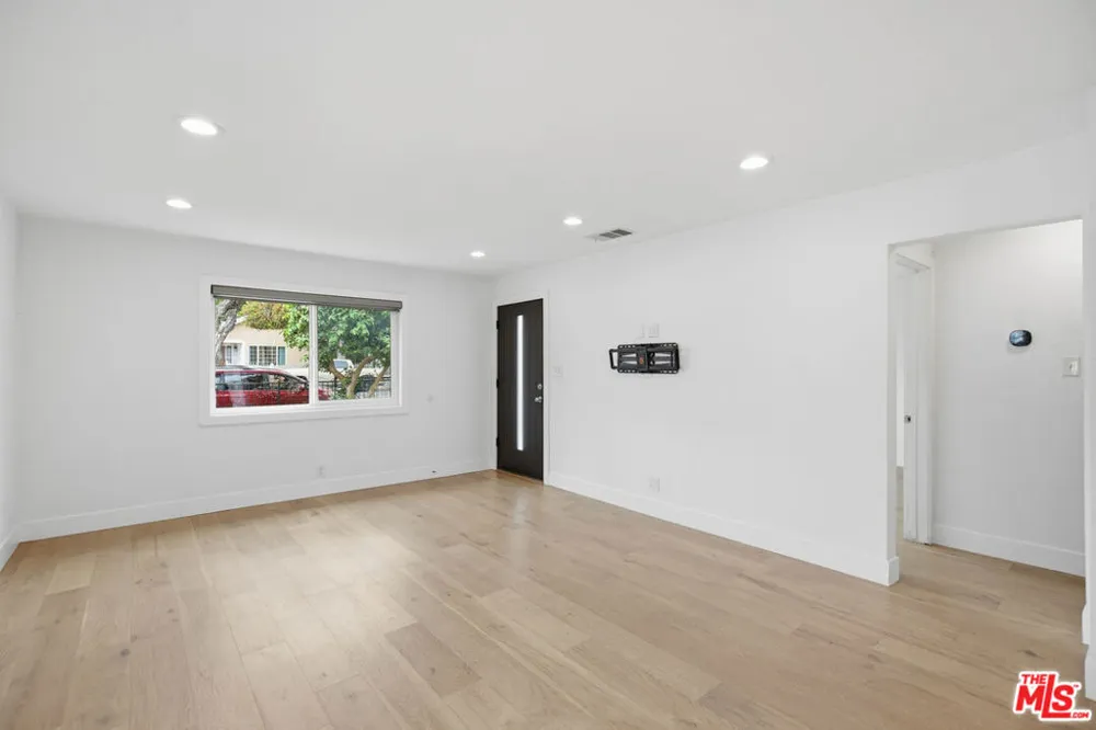 4221 W 166th Street Lawndale, CA 90260