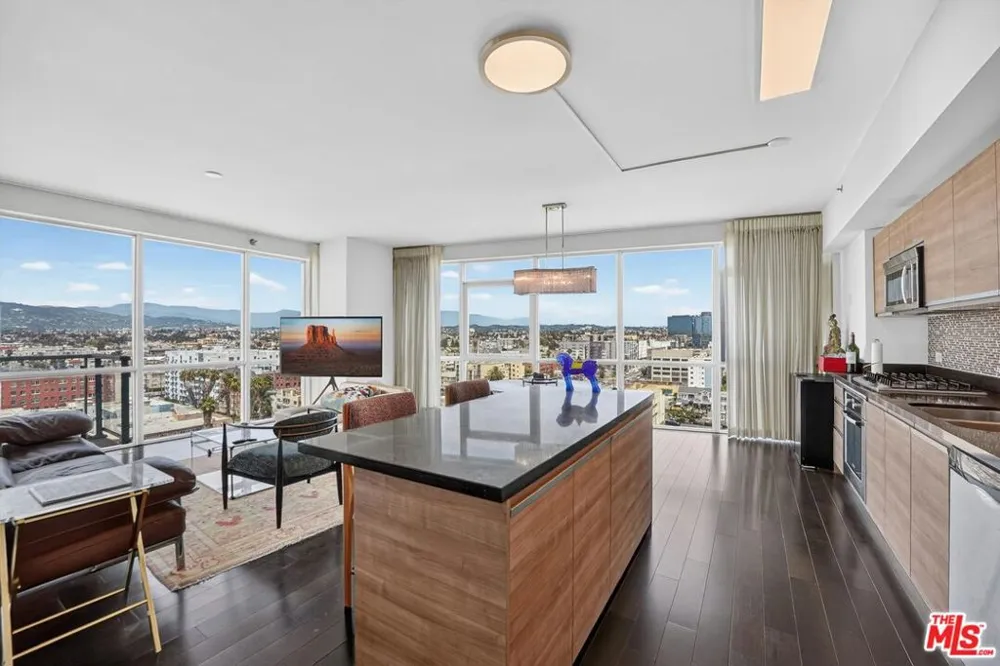 3785 Wilshire Boulevard #1212 Los Angeles, CA 90010