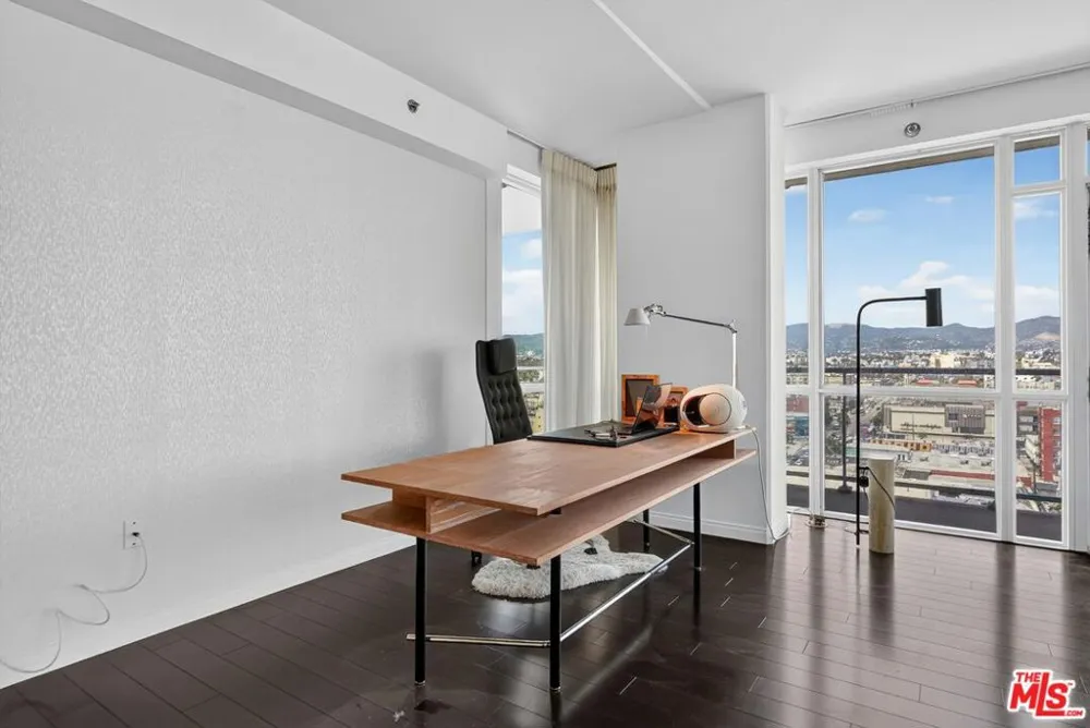 3785 Wilshire Boulevard #1212 Los Angeles, CA 90010