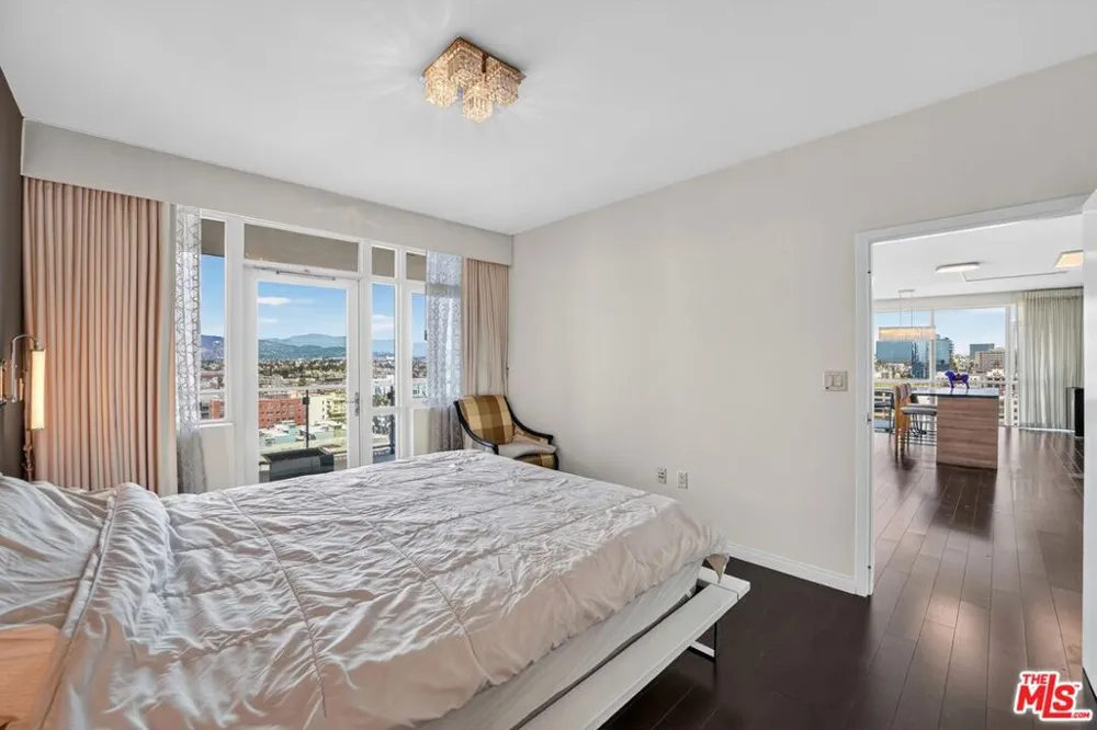 3785 Wilshire Boulevard #1212 Los Angeles, CA 90010