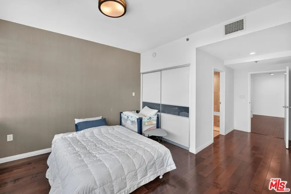 3785 Wilshire Boulevard #1212 Los Angeles, CA 90010