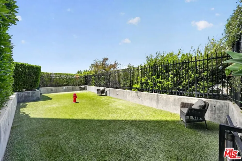 3785 Wilshire Boulevard #1212 Los Angeles, CA 90010